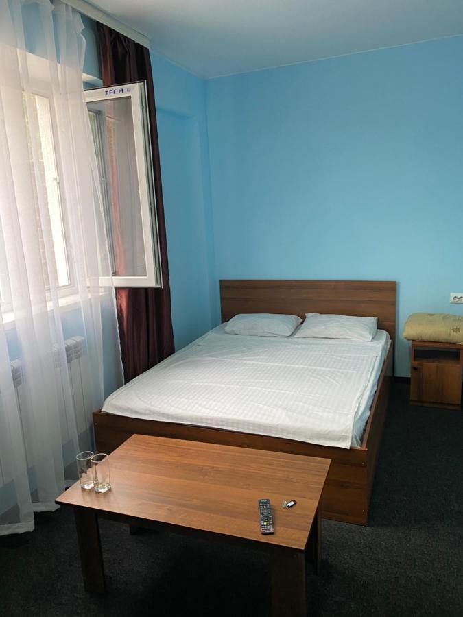 Пана Hotel Almaty Ngoại thất bức ảnh