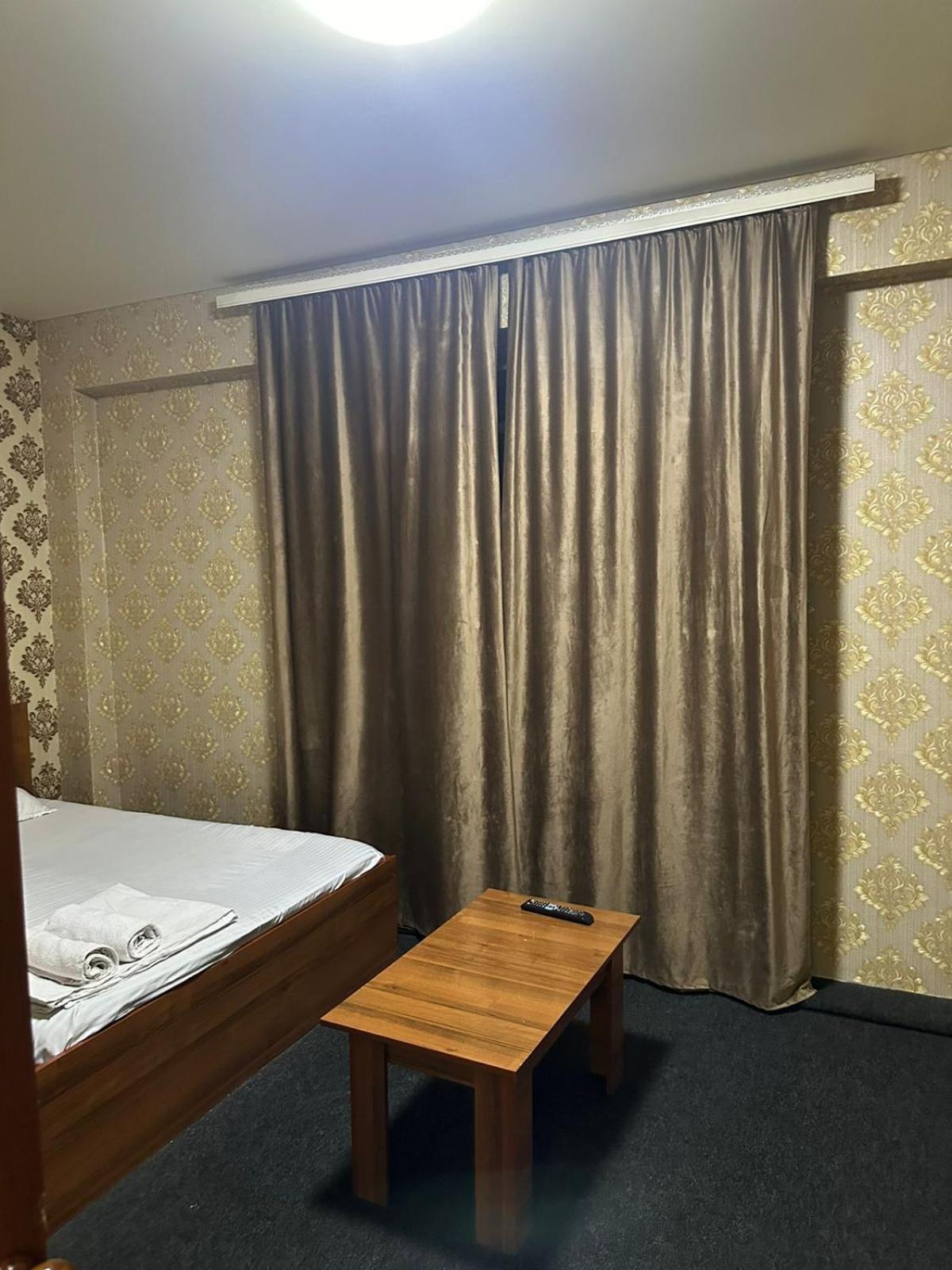 Пана Hotel Almaty Ngoại thất bức ảnh